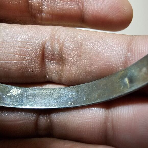 Sterling Silver 925 Ornate Scroll Design Hinged Bangle Bracelet Weighs 8 Grams - Picture 3 of 6